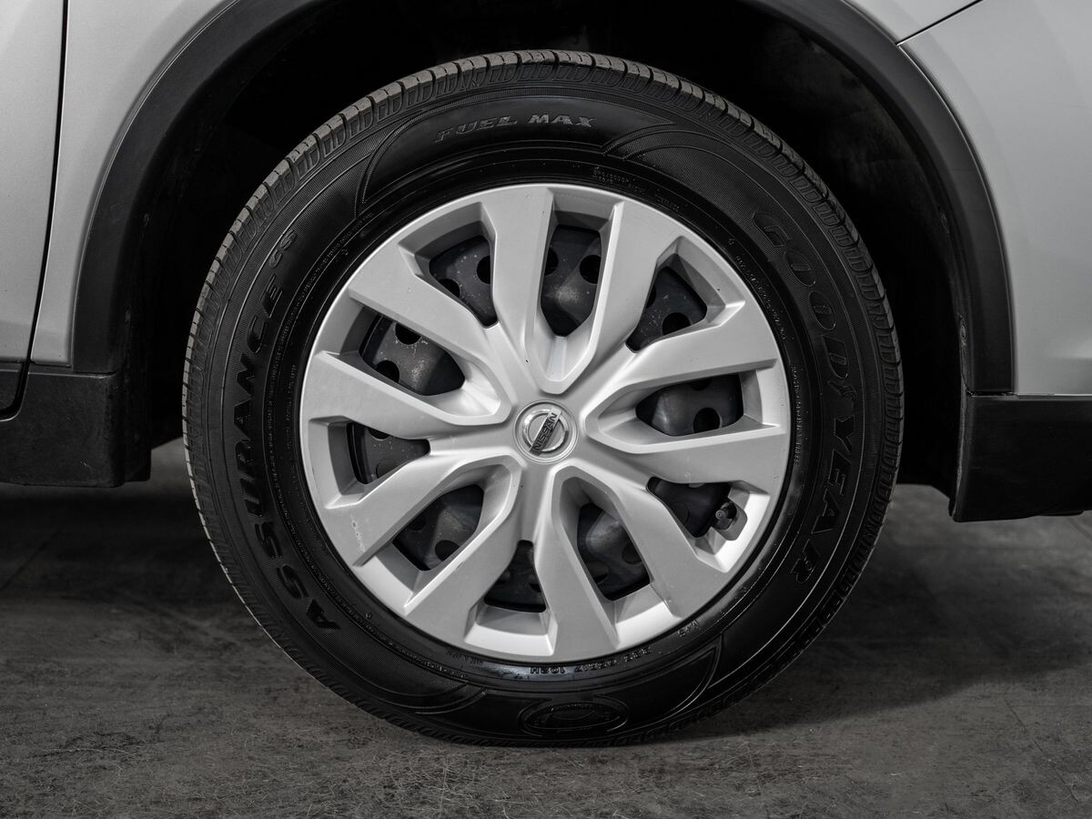 Nissan X-Trail 2019 - фото автомобиля