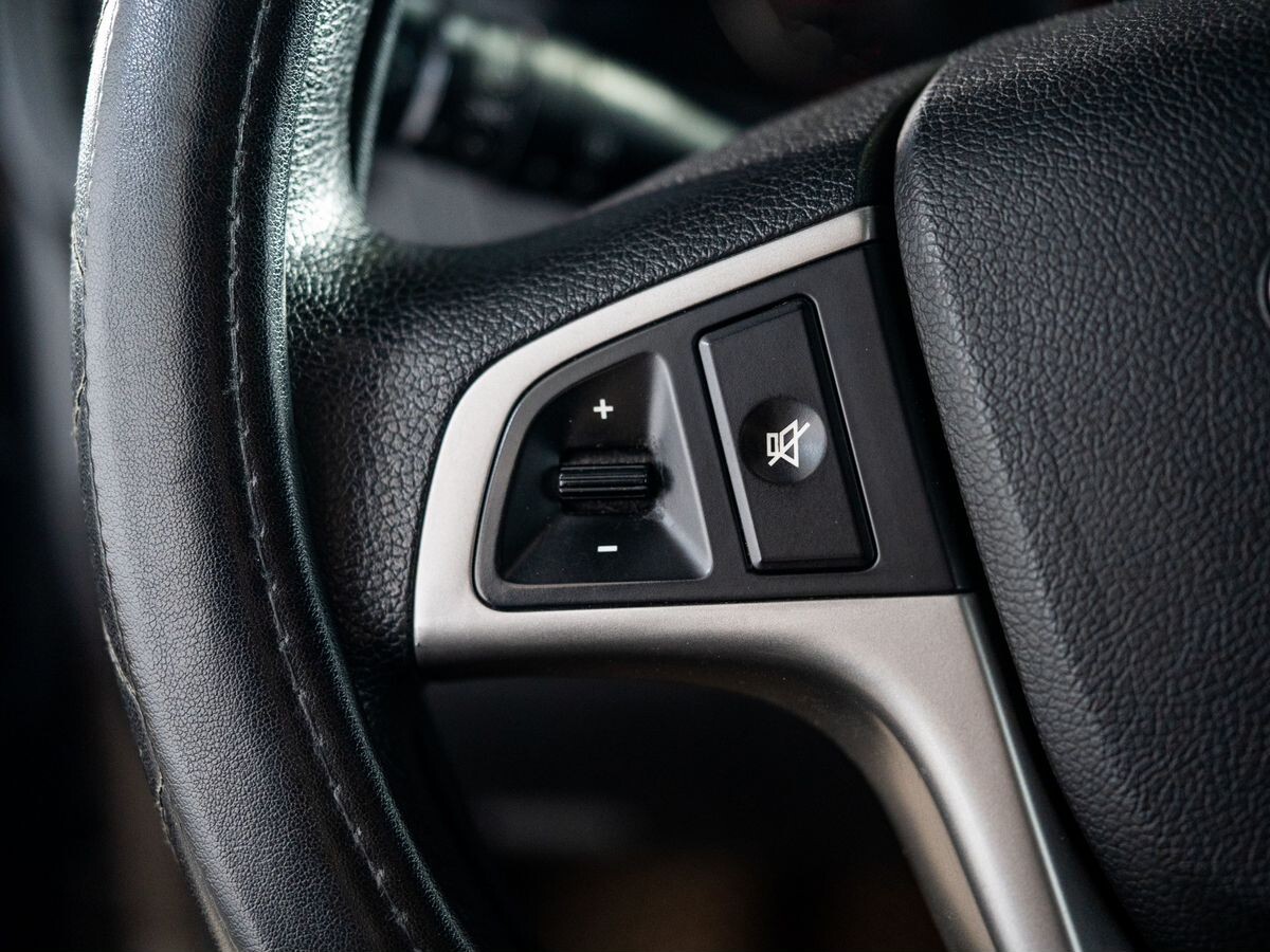 Hyundai Solaris 2015 - фото автомобиля