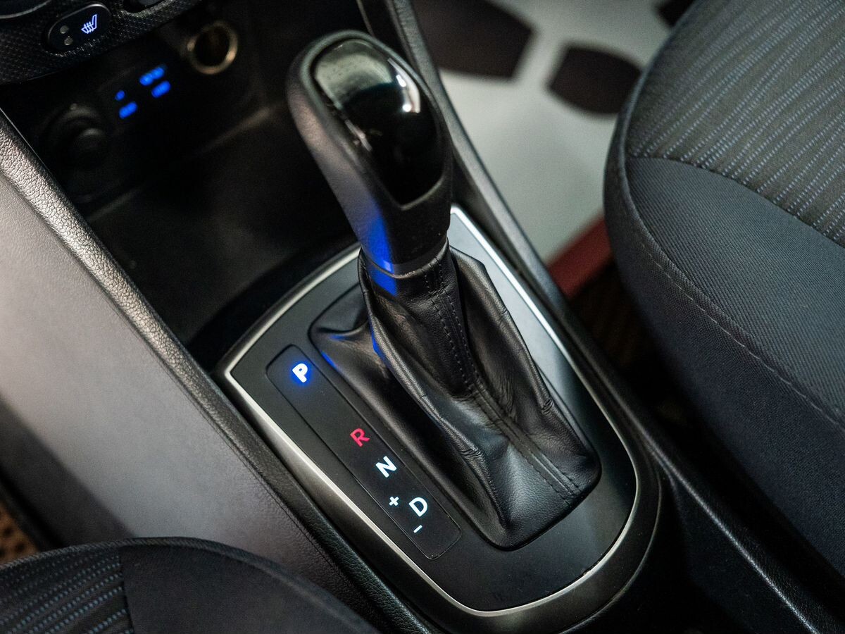 Hyundai Solaris 2015 - фото автомобиля