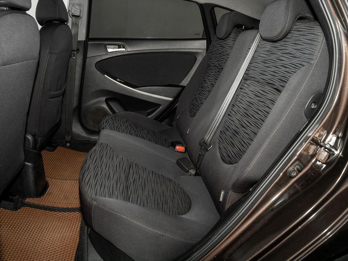 Hyundai Solaris 2015 - фото автомобиля