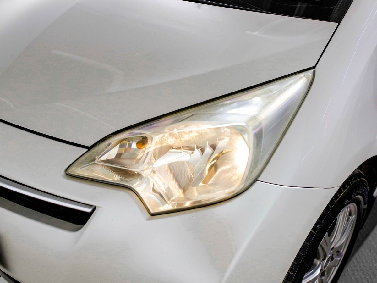 Toyota Ractis 2011 - фото автомобиля