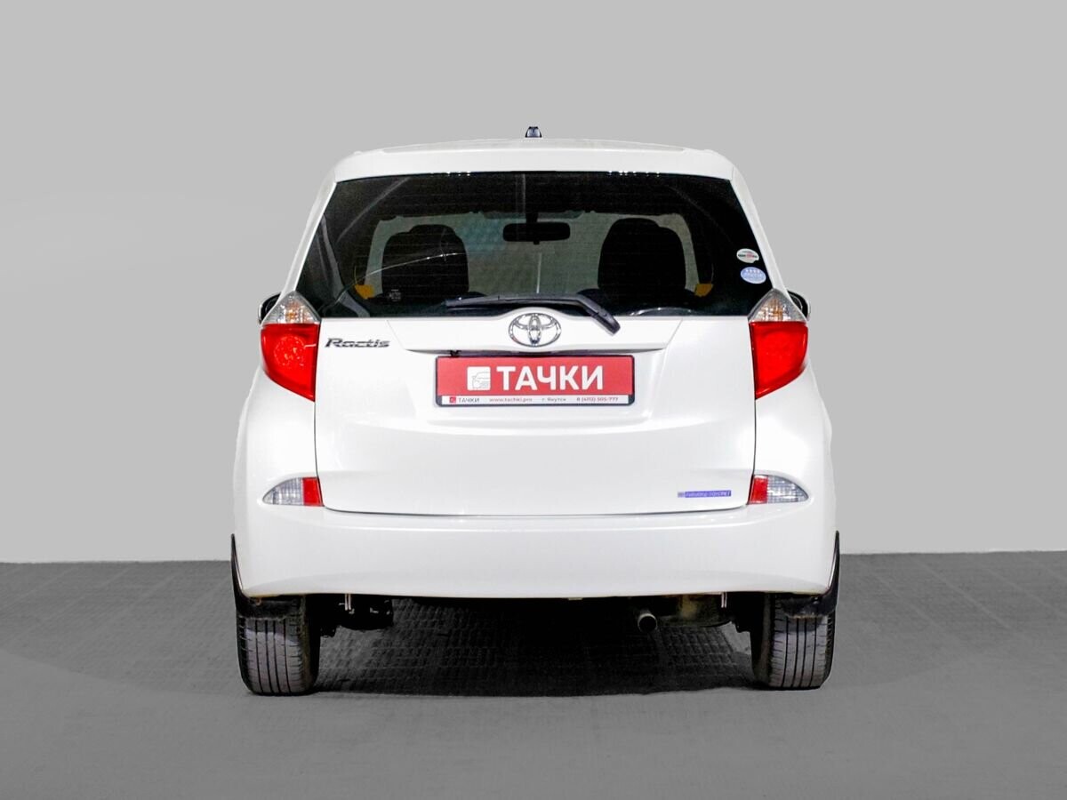 Toyota Ractis 2011 - фото автомобиля