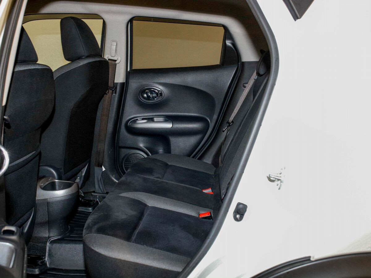 Nissan Juke 2018 - фото автомобиля