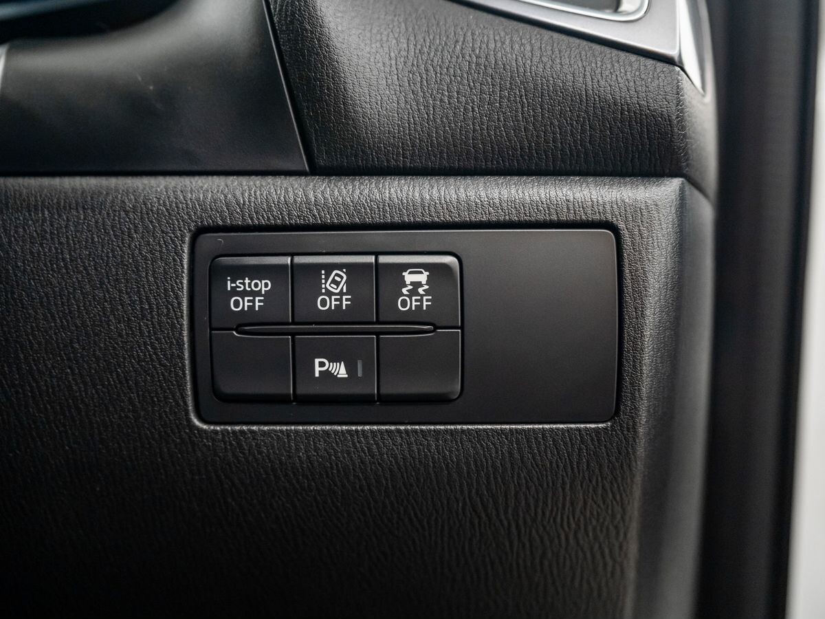 Mazda Axela 2017 - фото автомобиля
