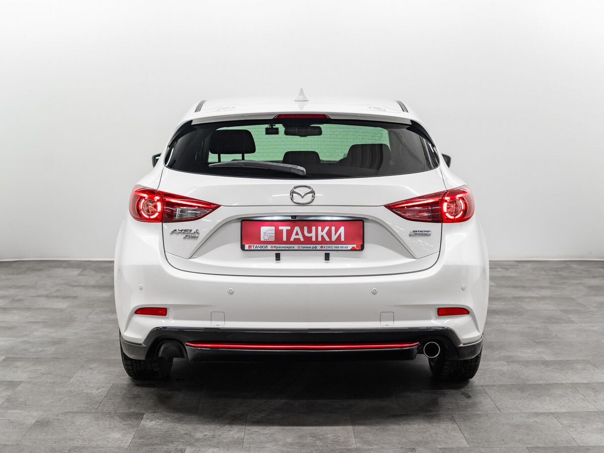 Mazda Axela 2017 - фото автомобиля