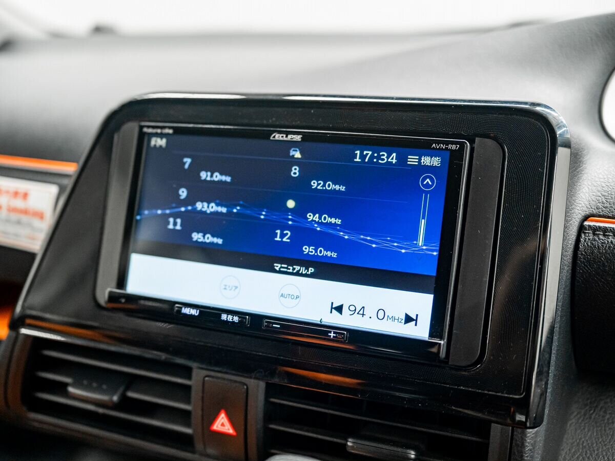 Toyota Sienta 2021 - фото автомобиля