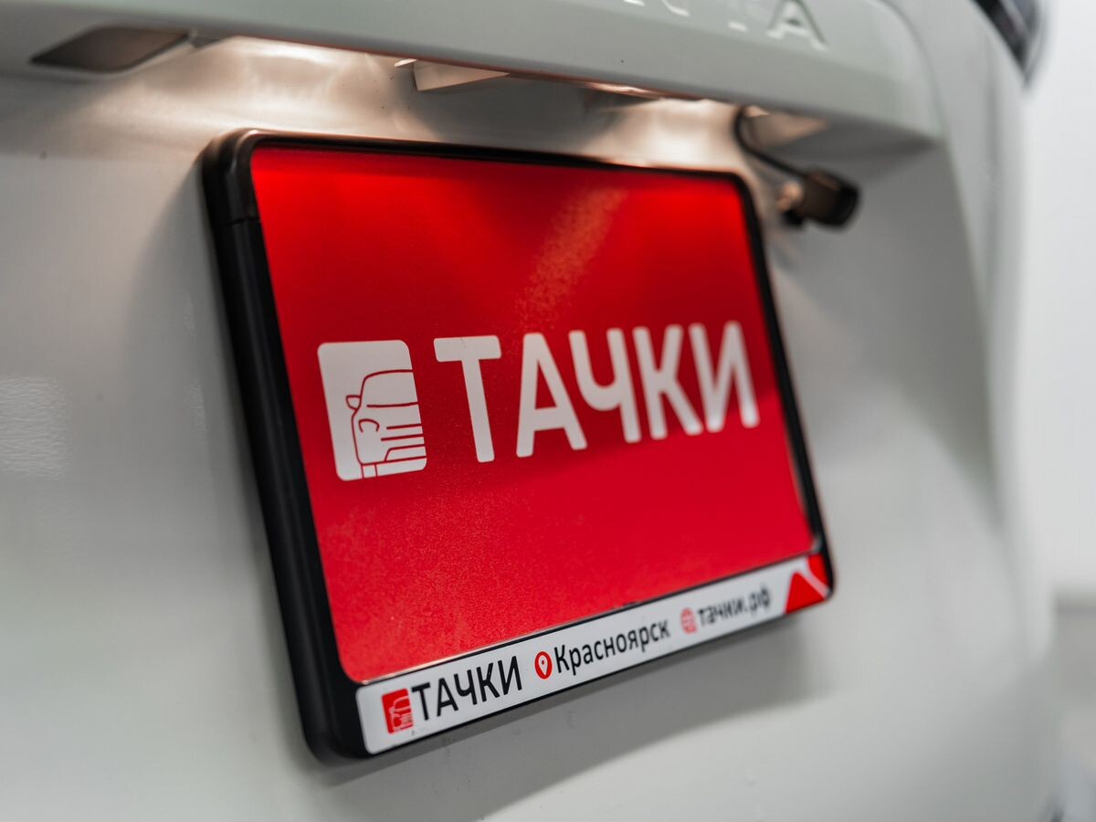 Toyota Sienta 2021 - фото автомобиля