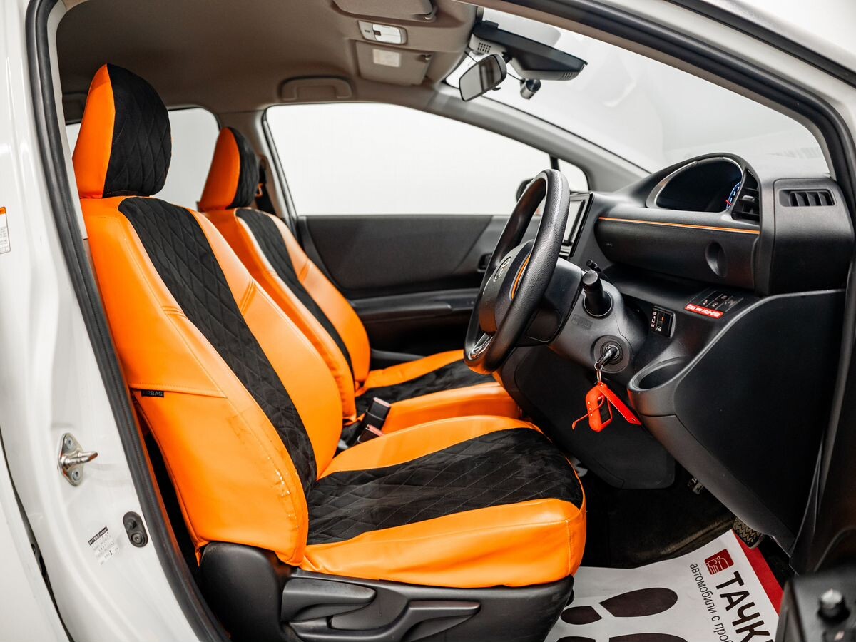 Toyota Sienta 2021 - фото автомобиля