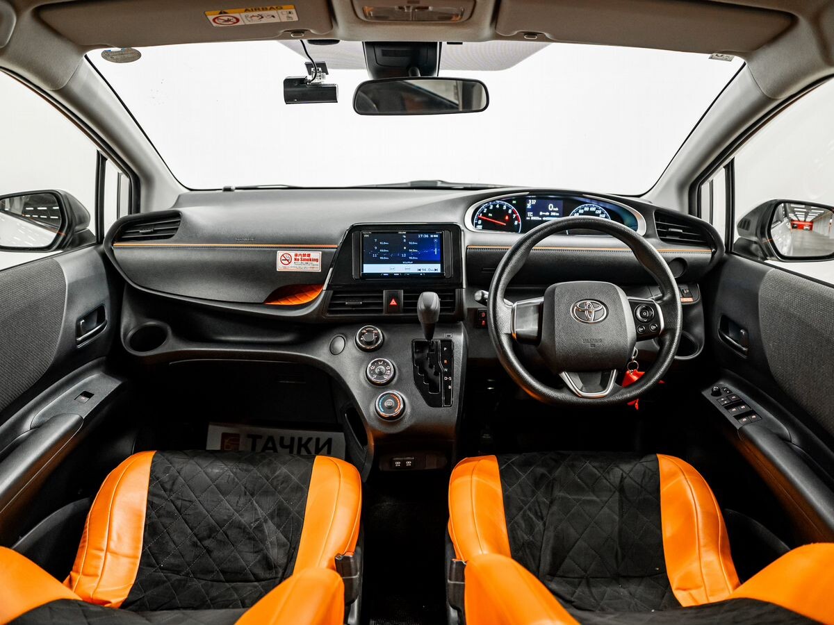 Toyota Sienta 2021 - фото автомобиля