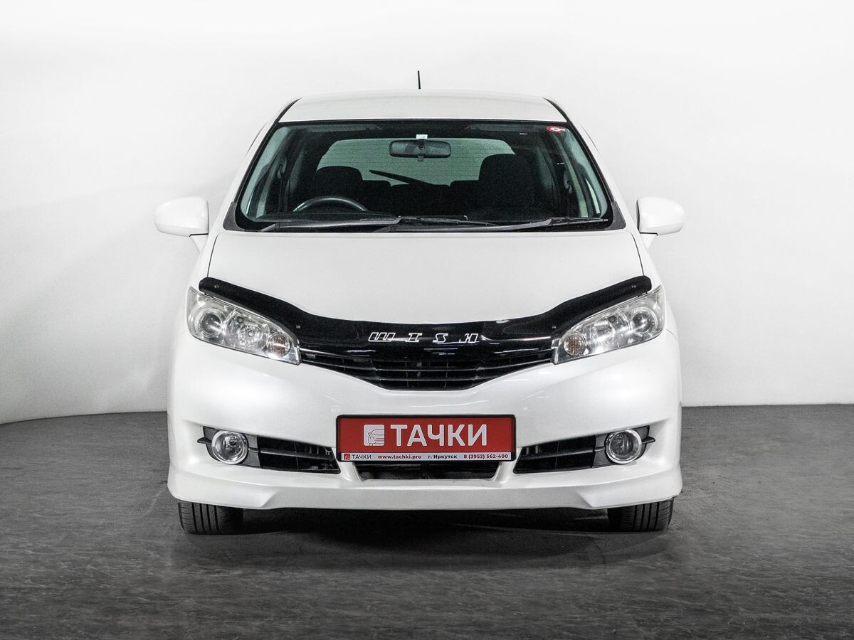 Toyota Wish 2012 - фото автомобиля