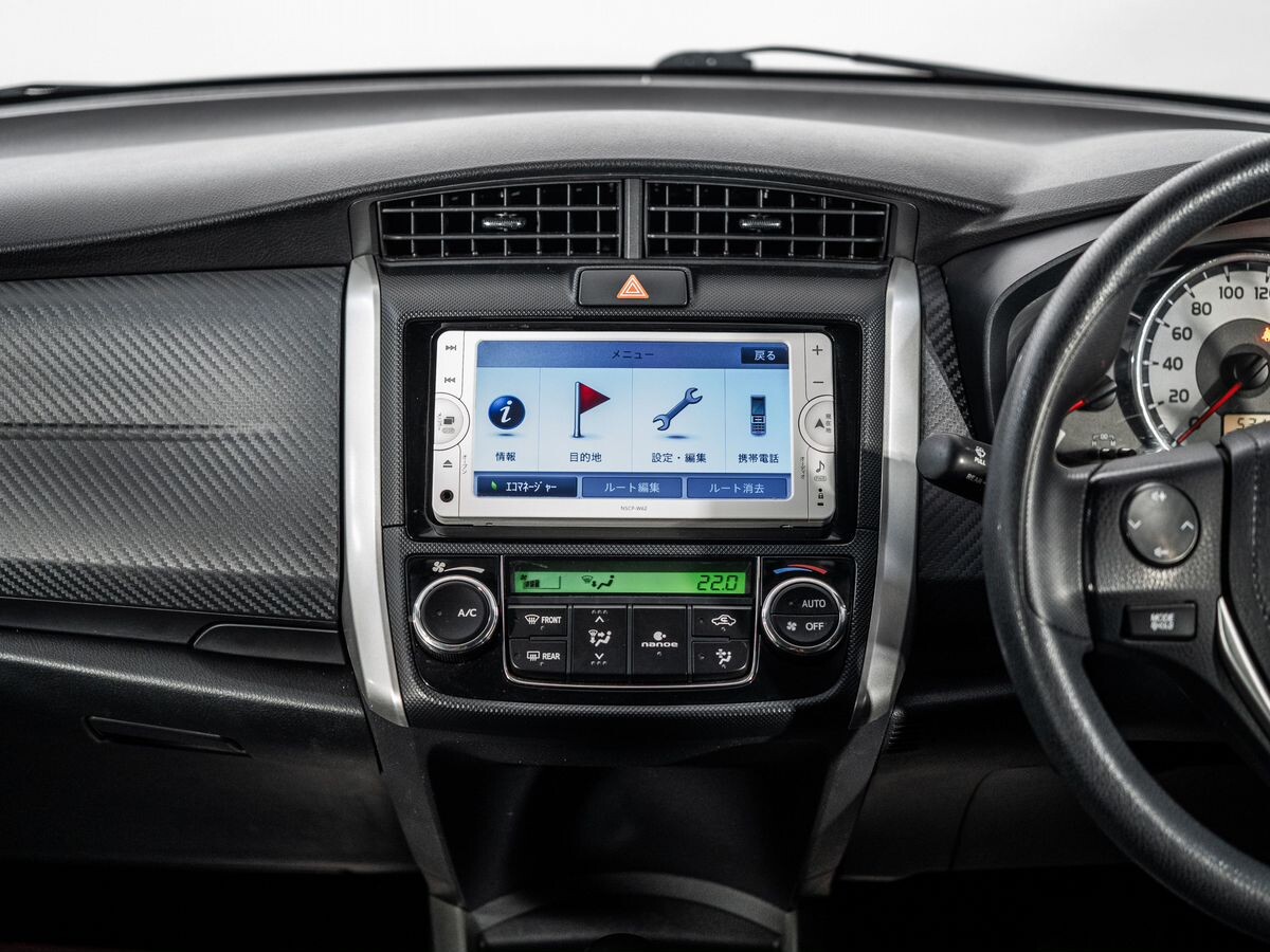 Toyota Corolla Fielder 2013 - фото автомобиля