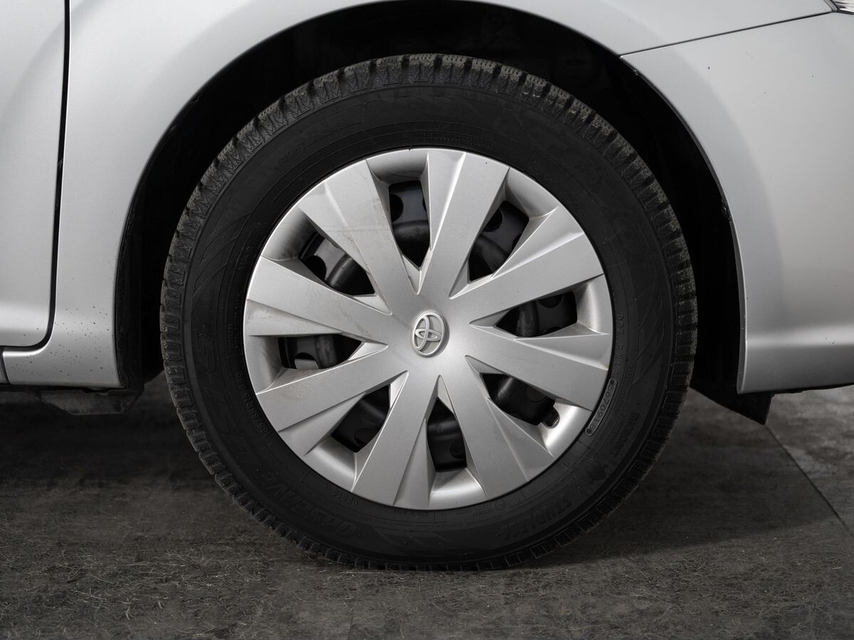Toyota Corolla Fielder 2013 - фото автомобиля