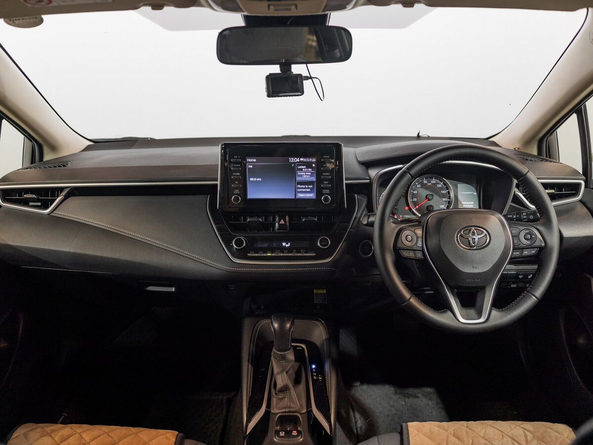 Toyota Corolla 2019 - фото автомобиля