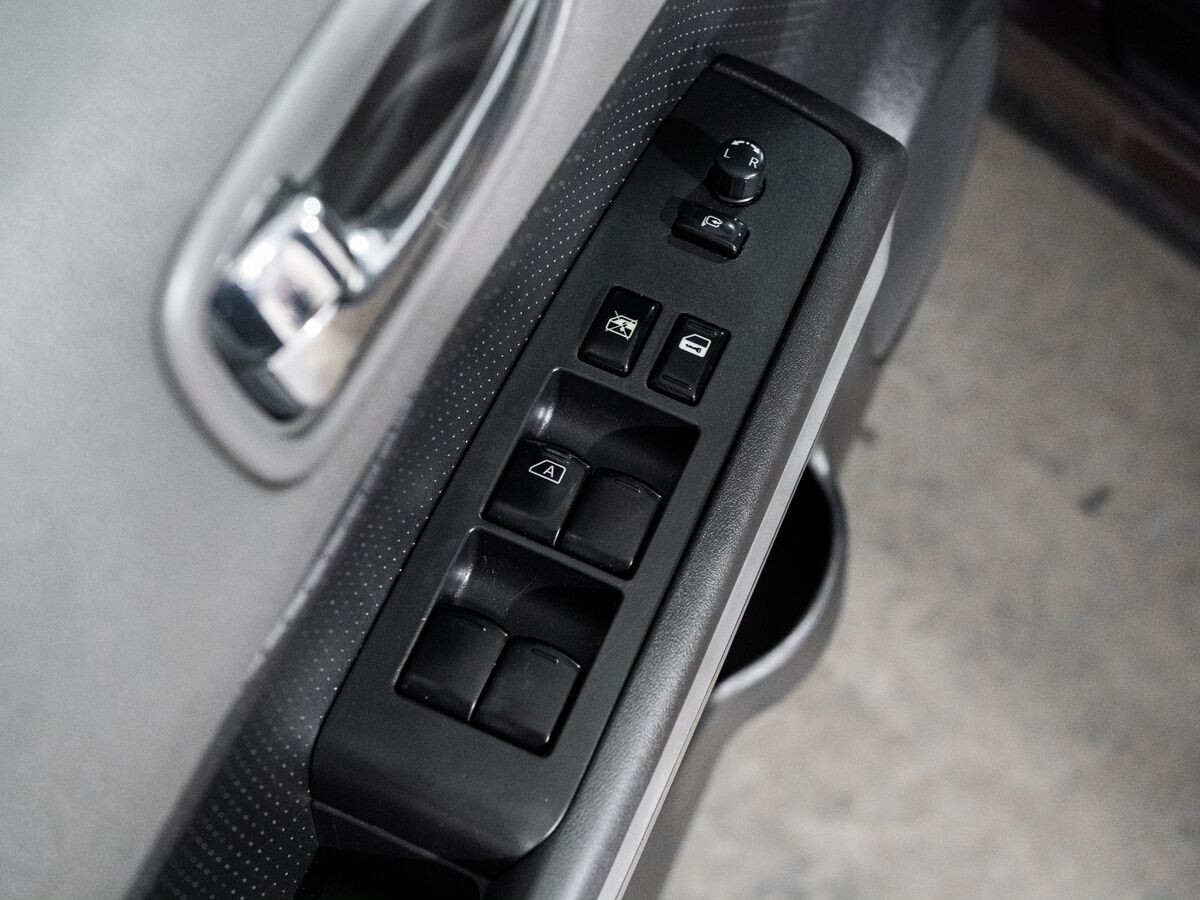 Nissan X-Trail 2007 - фото автомобиля