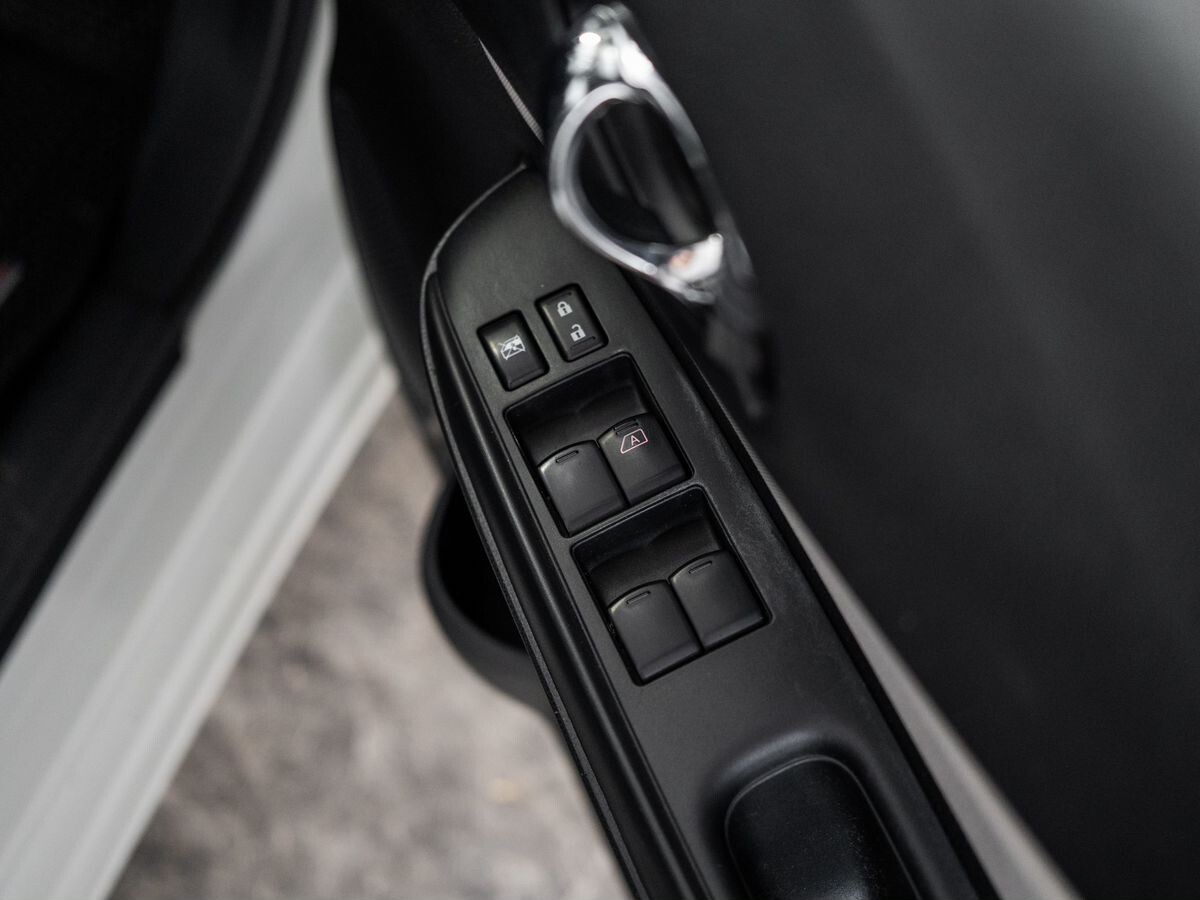 Nissan Note 2019 - фото автомобиля
