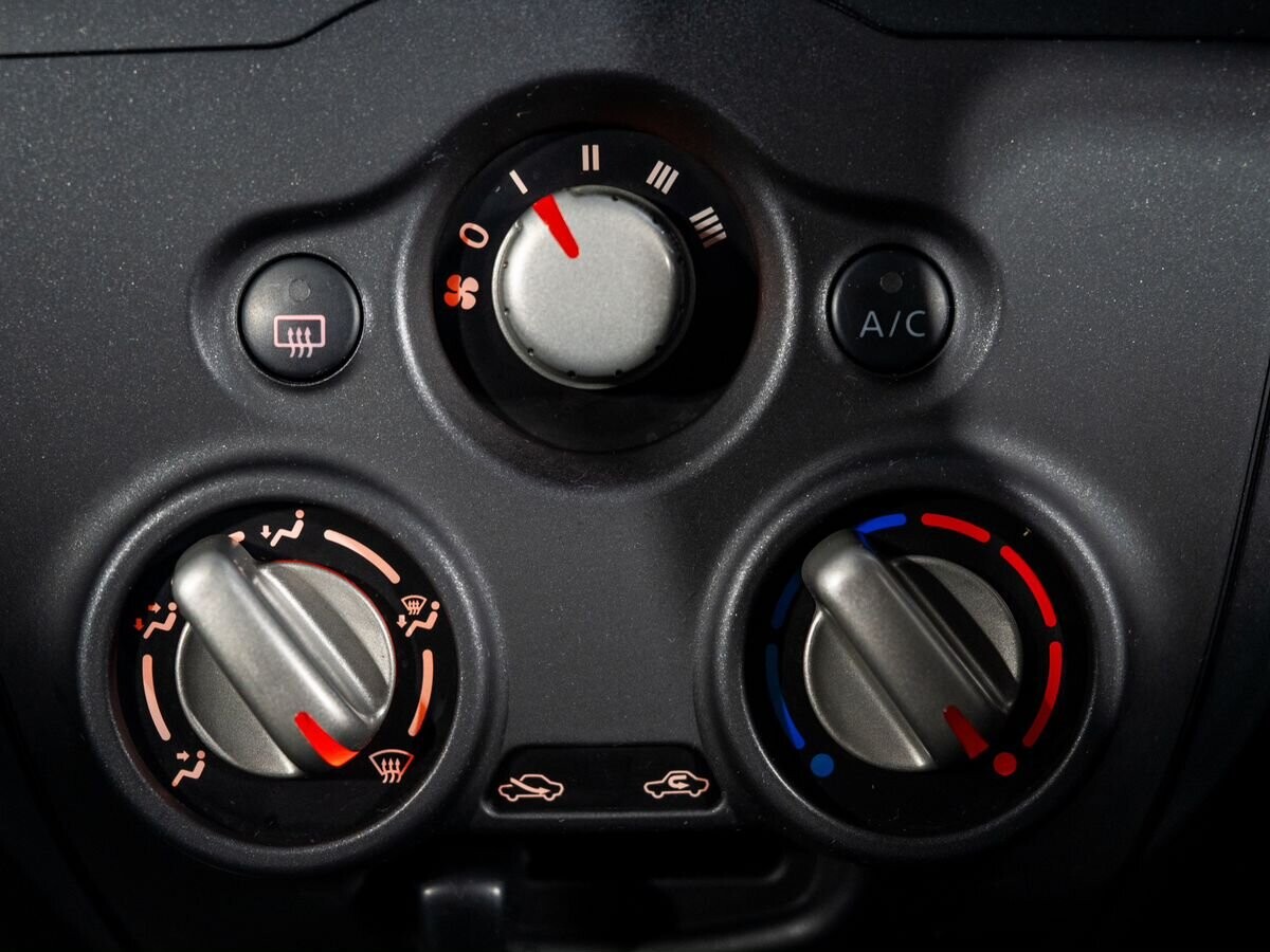 Nissan Note 2017 - фото автомобиля
