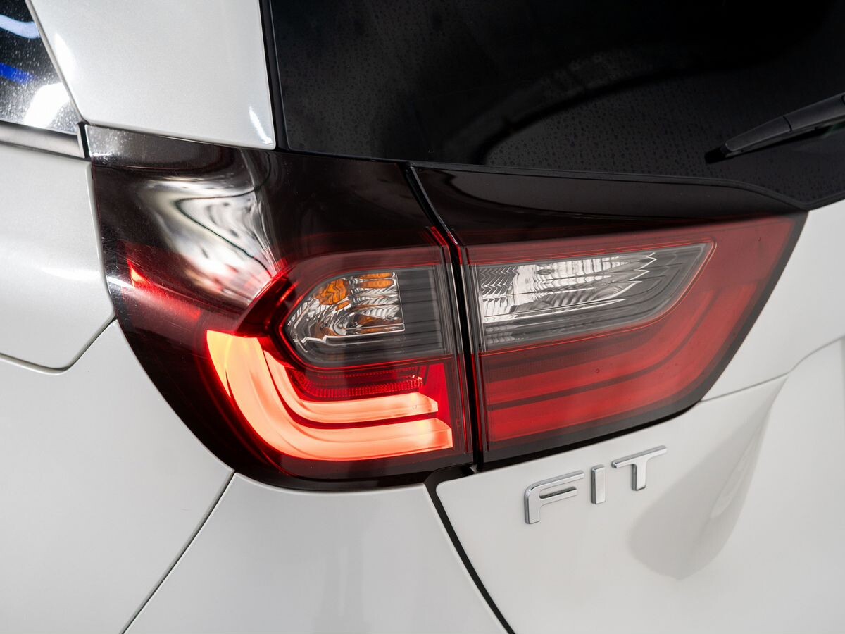Honda Fit 2021 - фото автомобиля