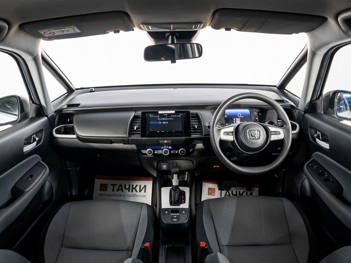 Honda Fit 2021 - фото автомобиля