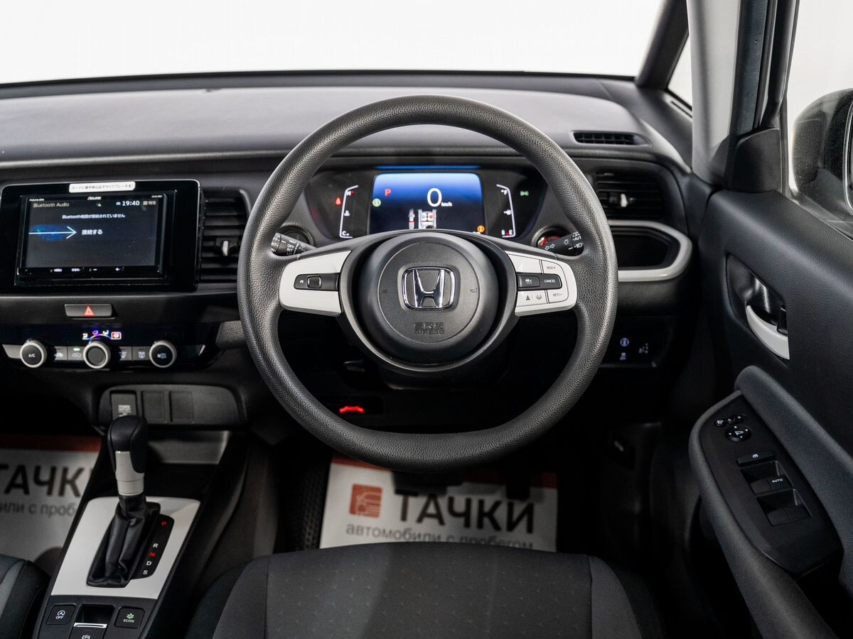 Honda Fit 2021 - фото автомобиля