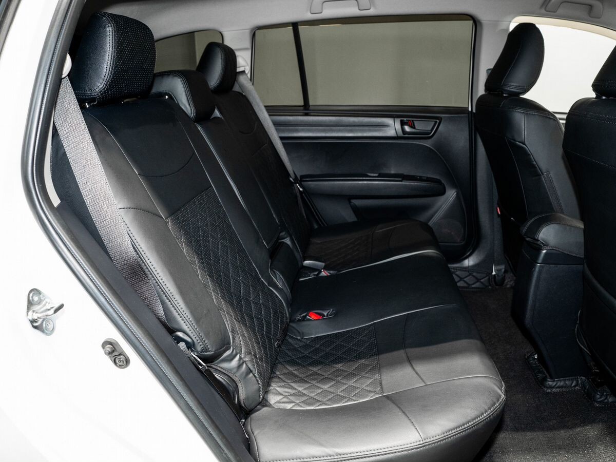 Toyota Corolla Fielder 2016 - фото автомобиля
