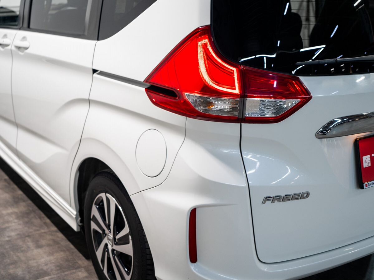 Honda Freed 2016 - фото автомобиля