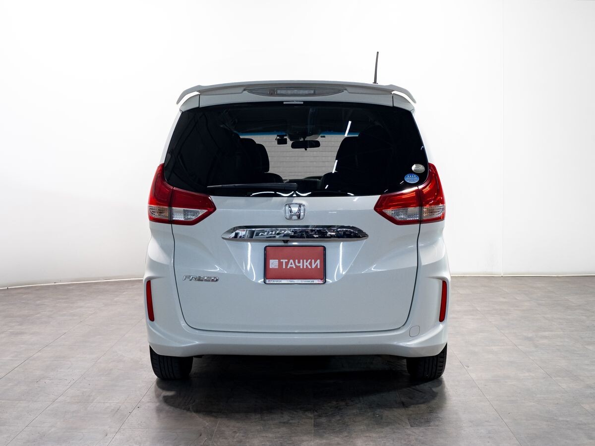 Honda Freed 2016 - фото автомобиля