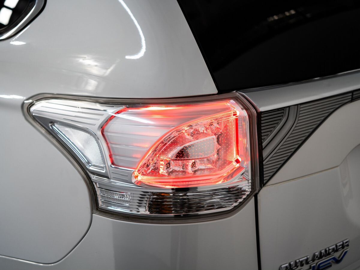 Mitsubishi Outlander 2015 - фото автомобиля