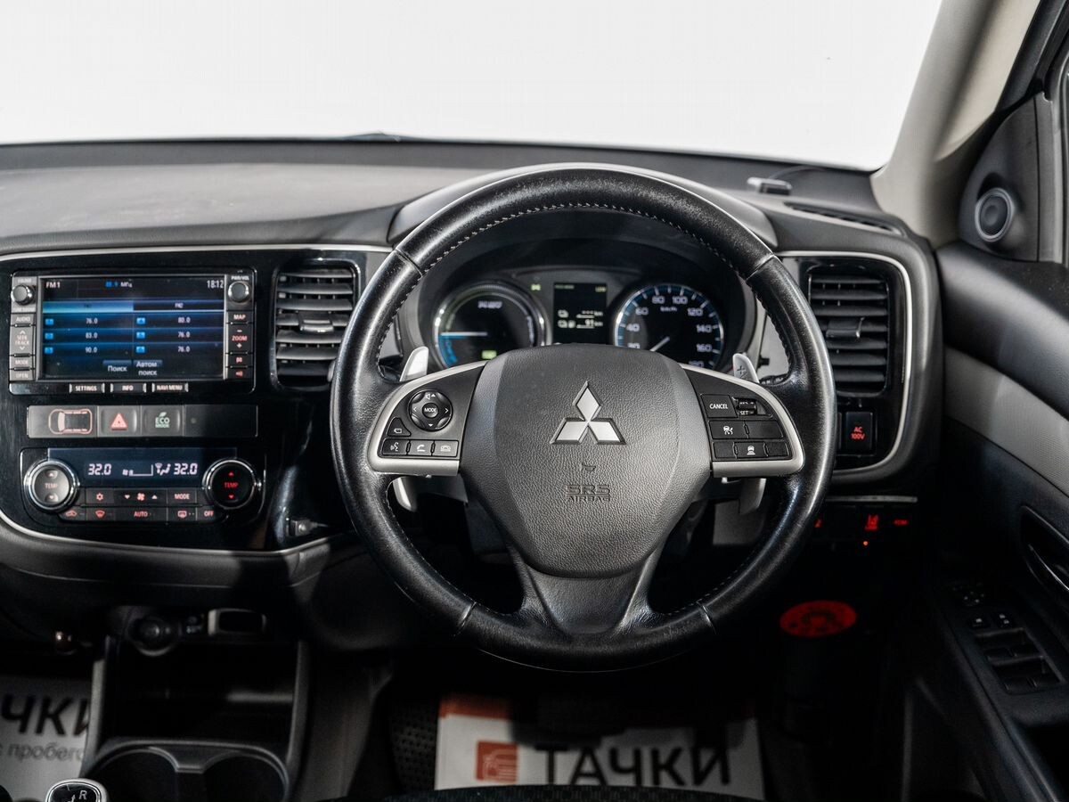 Mitsubishi Outlander 2015 - фото автомобиля
