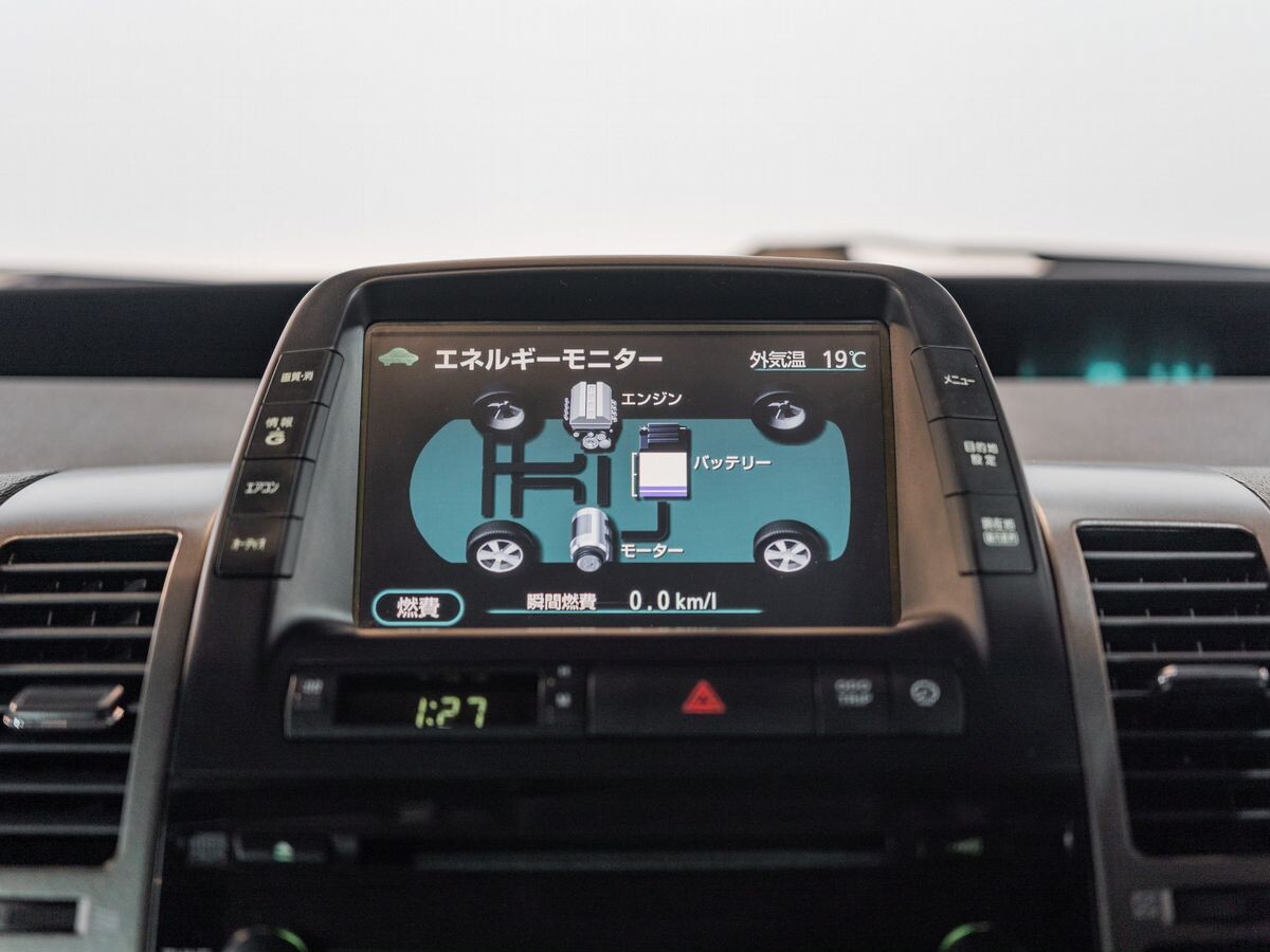 Toyota Prius 2010 - фото автомобиля