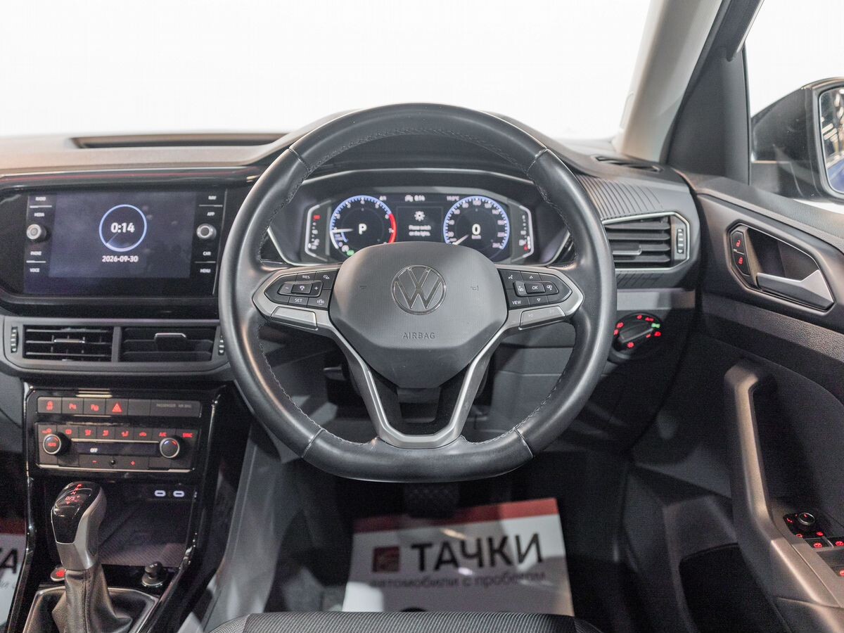 Volkswagen T-Cross 2020 - фото автомобиля