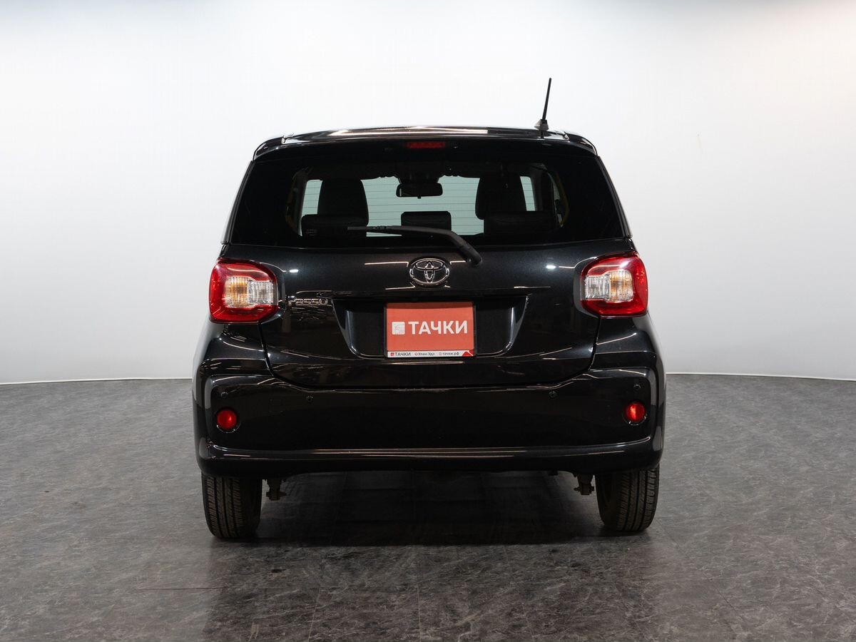 Toyota Passo 2022 - фото автомобиля