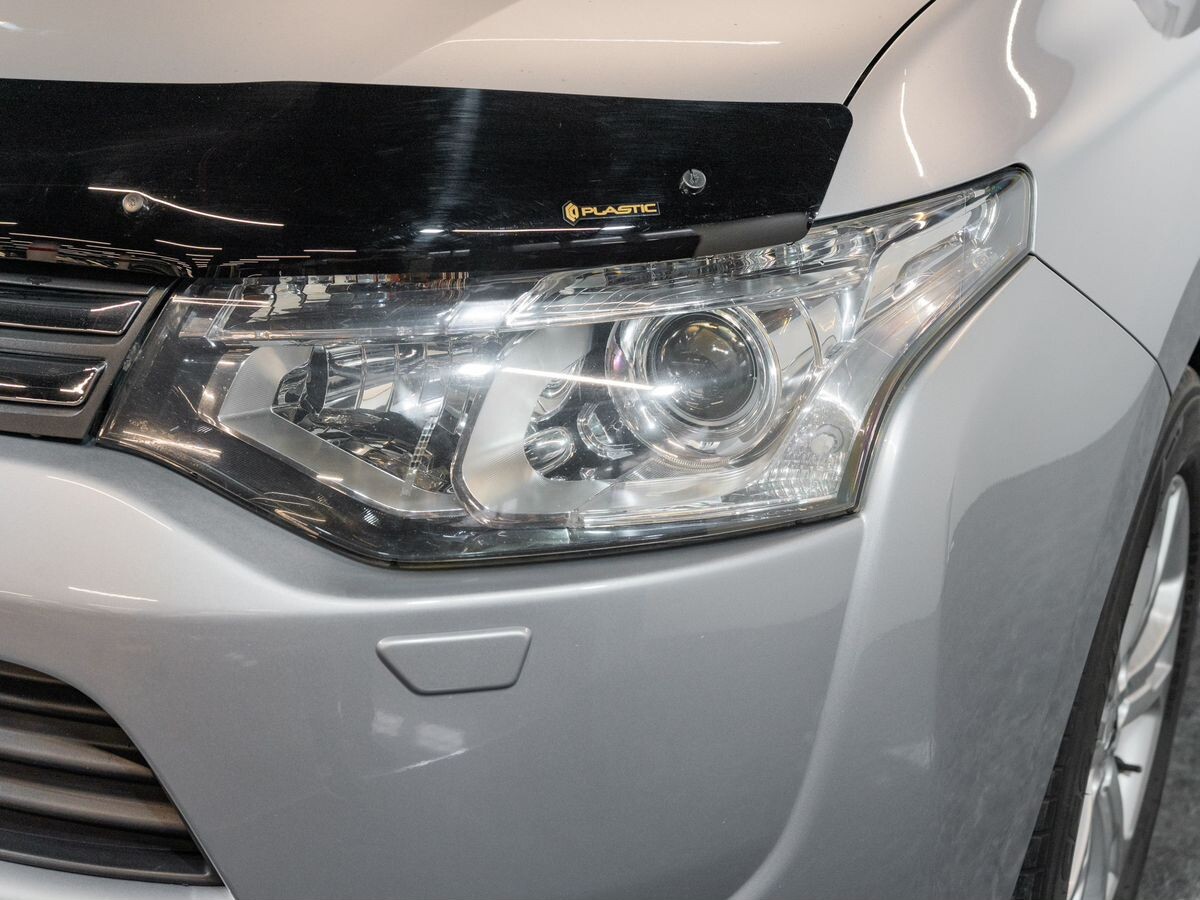 Mitsubishi Outlander 2012 - фото автомобиля