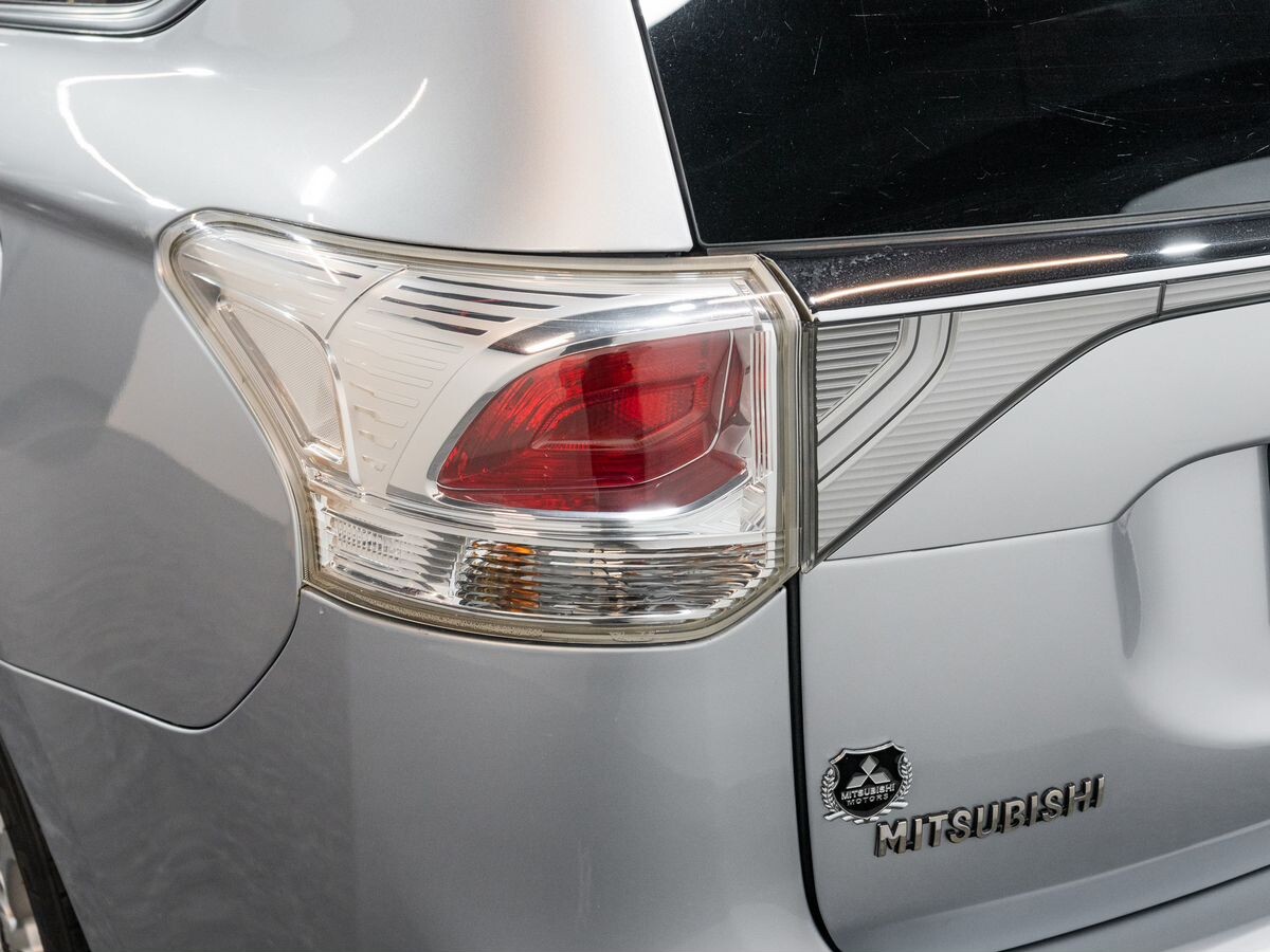 Mitsubishi Outlander 2012 - фото автомобиля