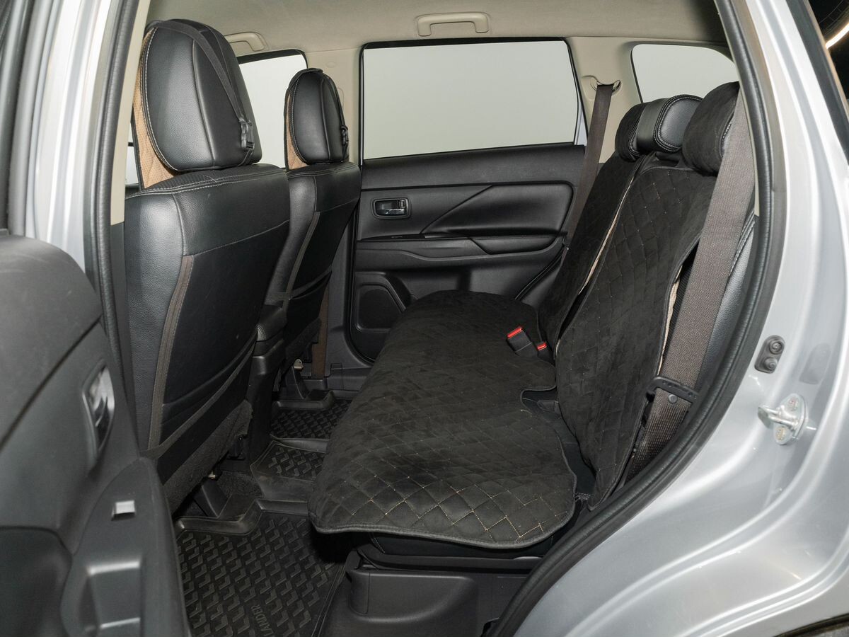 Mitsubishi Outlander 2012 - фото автомобиля