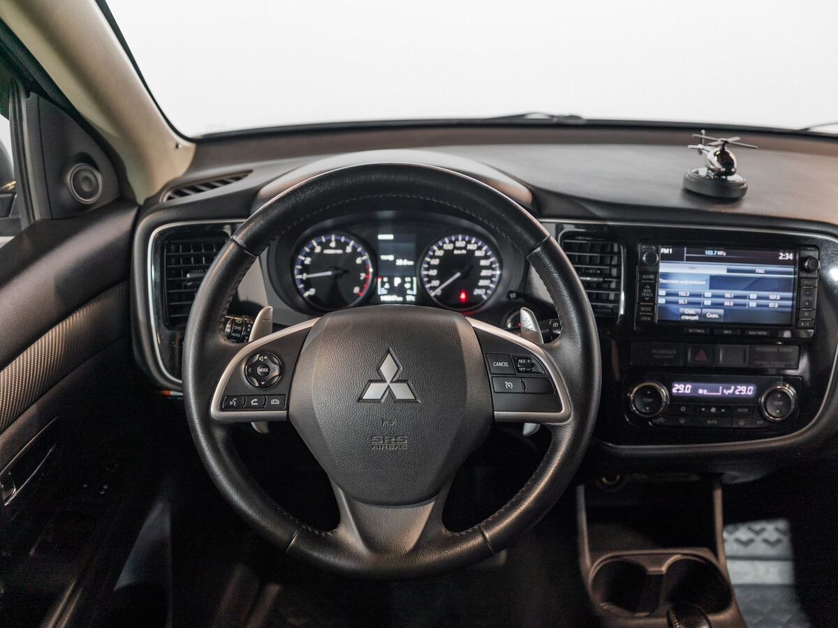 Mitsubishi Outlander 2012 - фото автомобиля