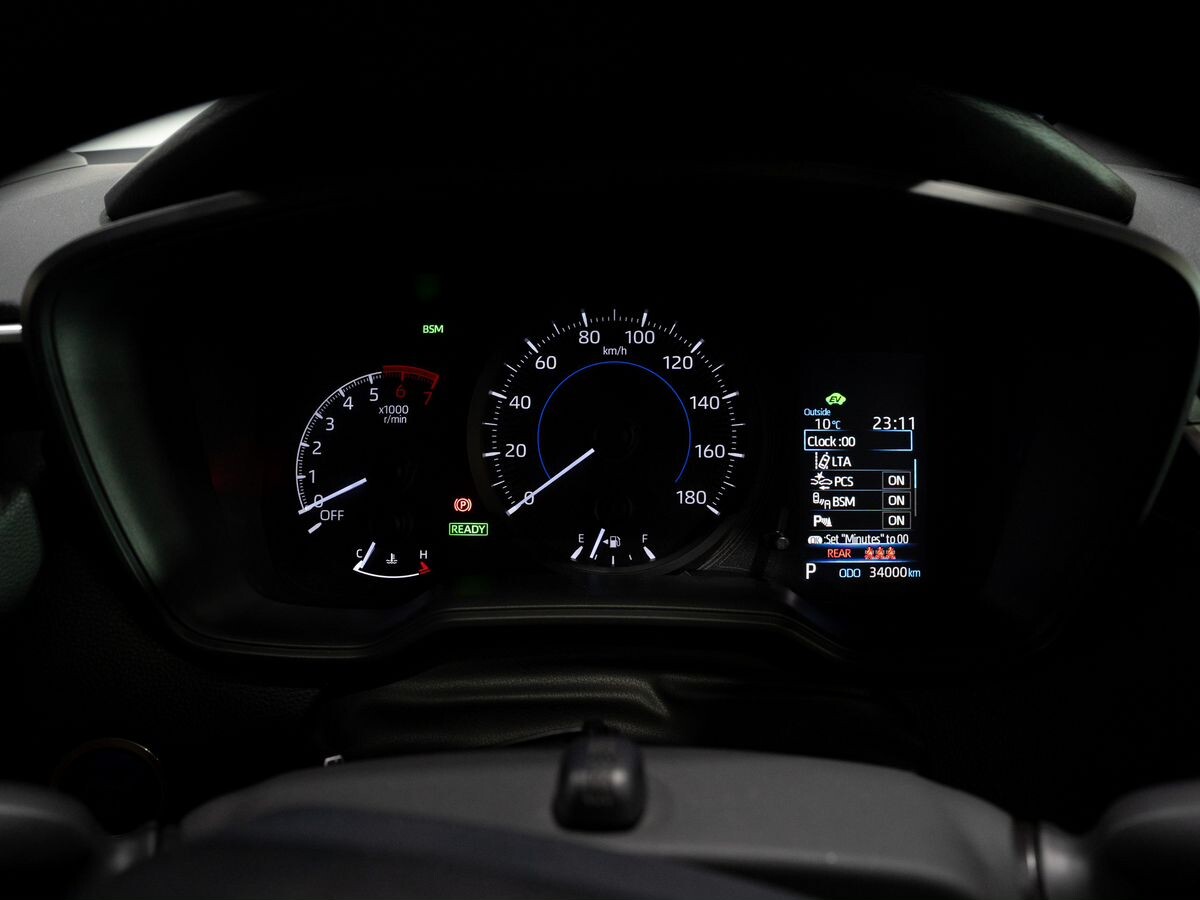 Toyota Corolla 2019 - фото автомобиля