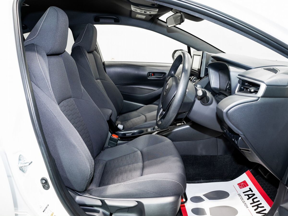 Toyota Corolla 2019 - фото автомобиля