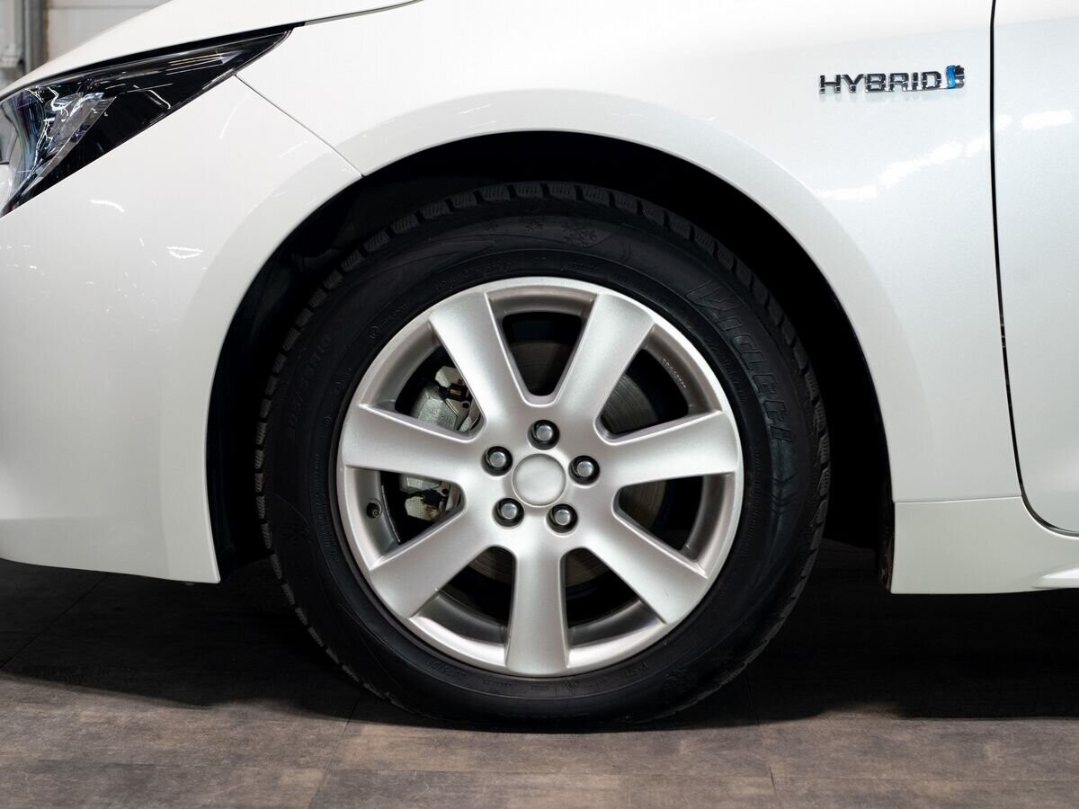 Toyota Corolla 2019 - фото автомобиля