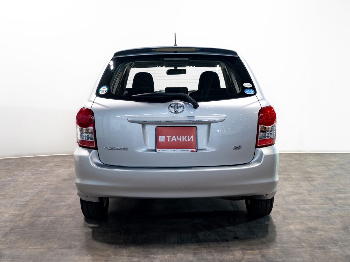 Toyota Corolla Fielder 2010 - фото автомобиля