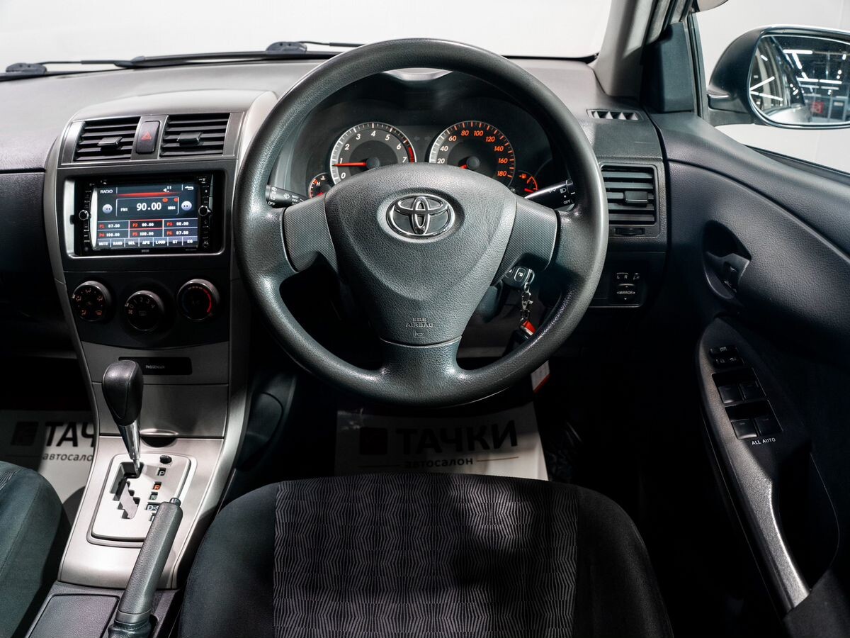 Toyota Corolla Fielder 2010 - фото автомобиля