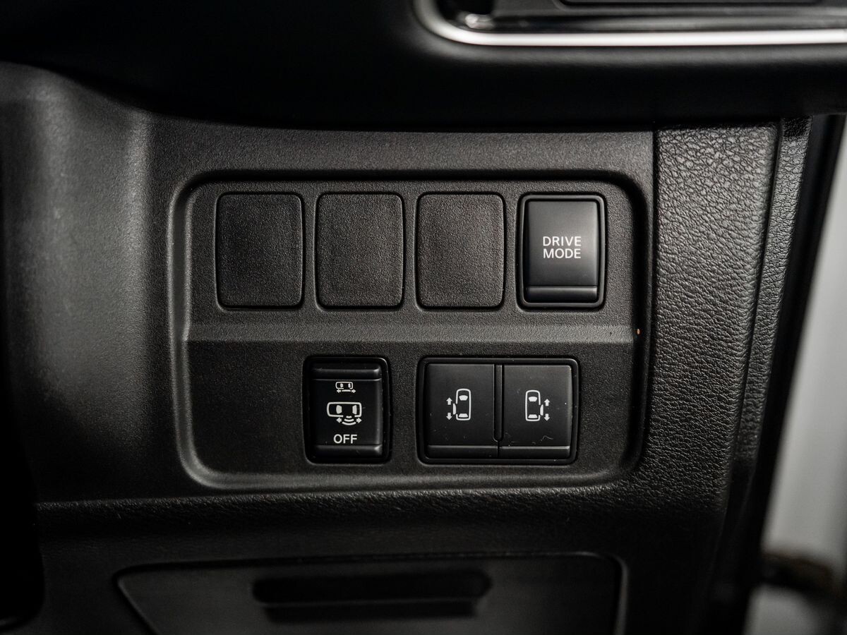 Nissan Serena 2019 - фото автомобиля