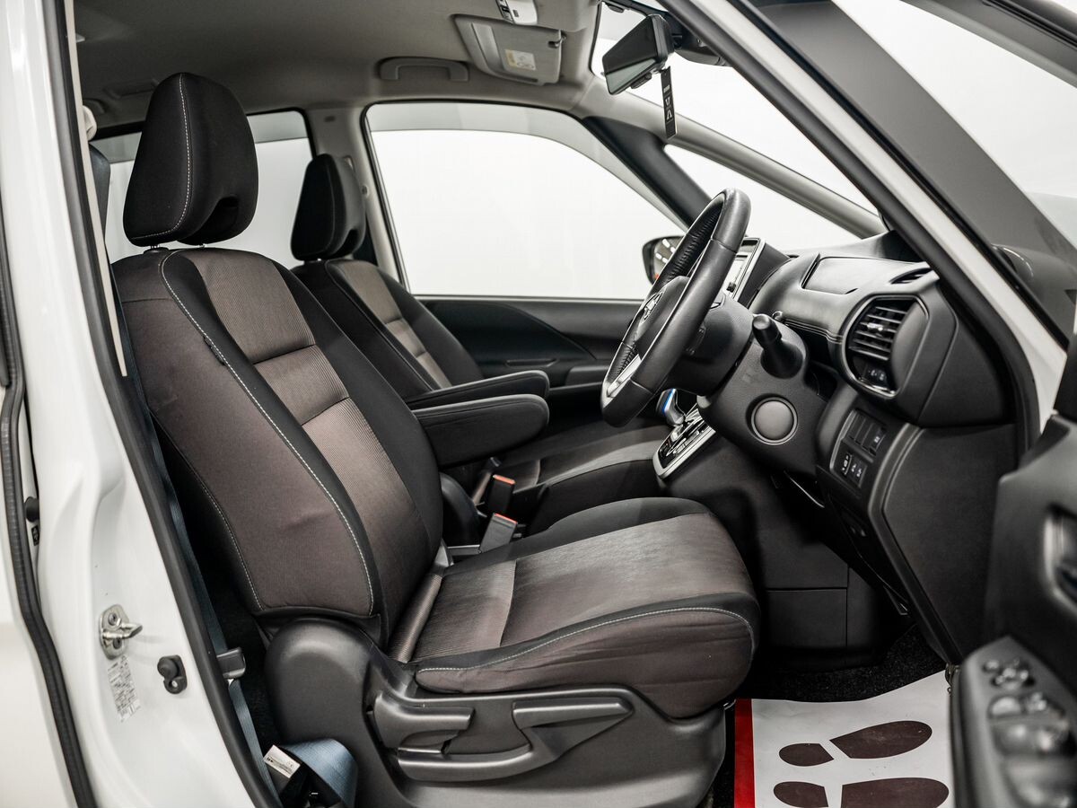 Nissan Serena 2019 - фото автомобиля
