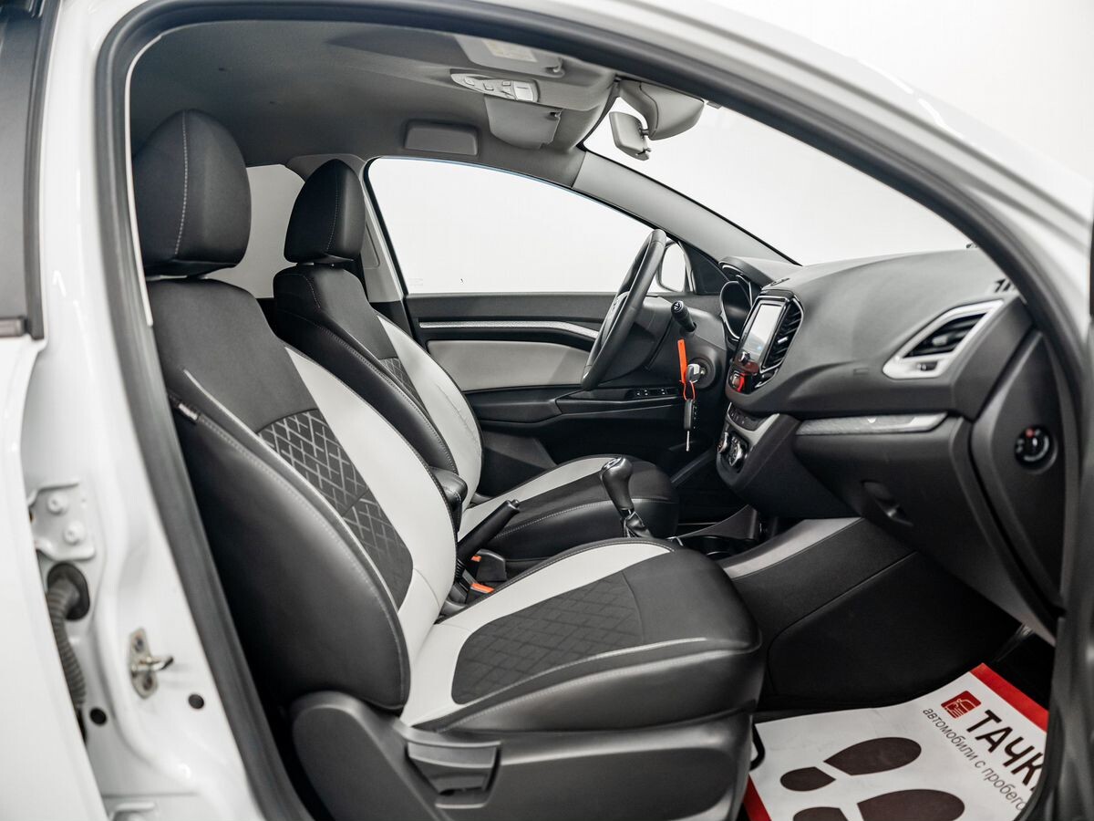 Лада Веста Кросс 2019 - фото автомобиля