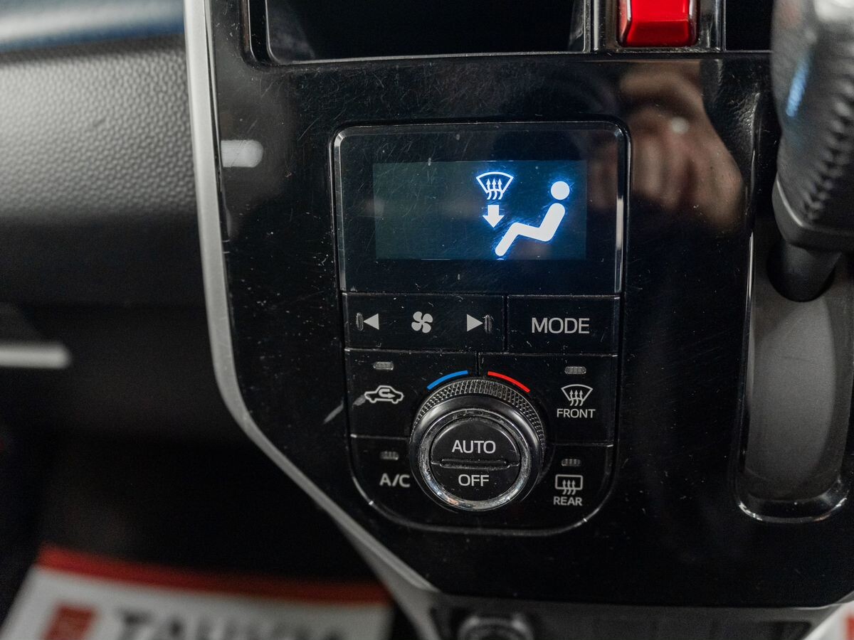 Toyota Roomy 2018 - фото автомобиля