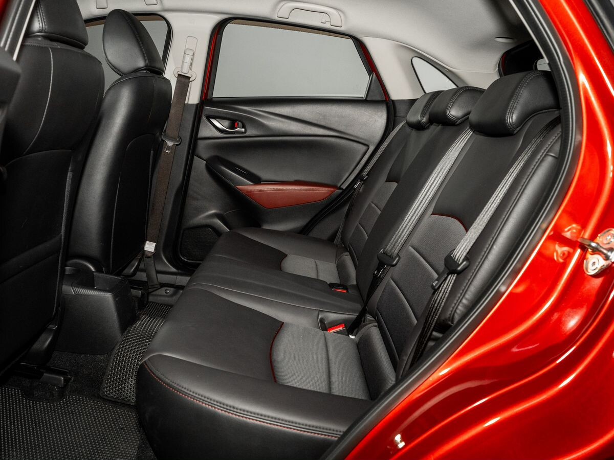 Mazda CX-3 2017 - фото автомобиля
