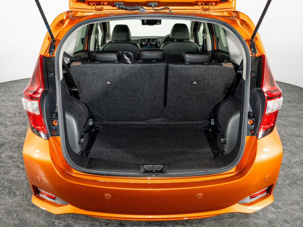 Nissan Note 2017 - фото автомобиля