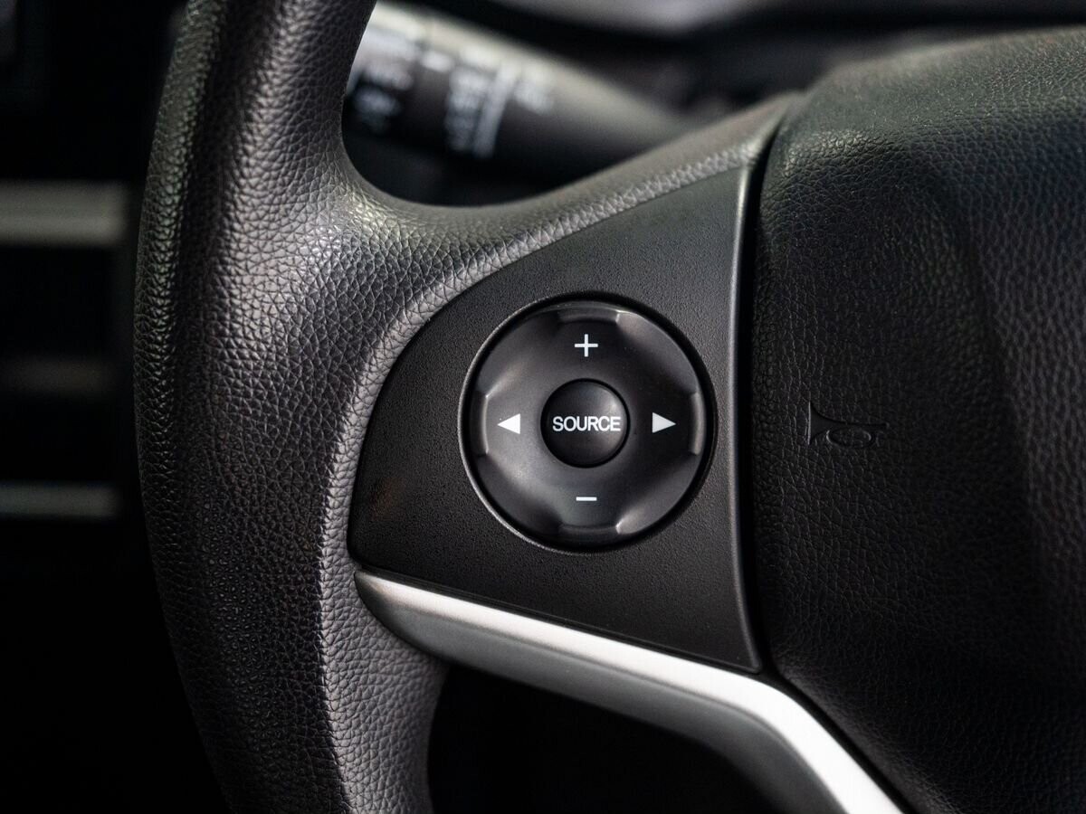 Honda Fit 2013 - фото автомобиля