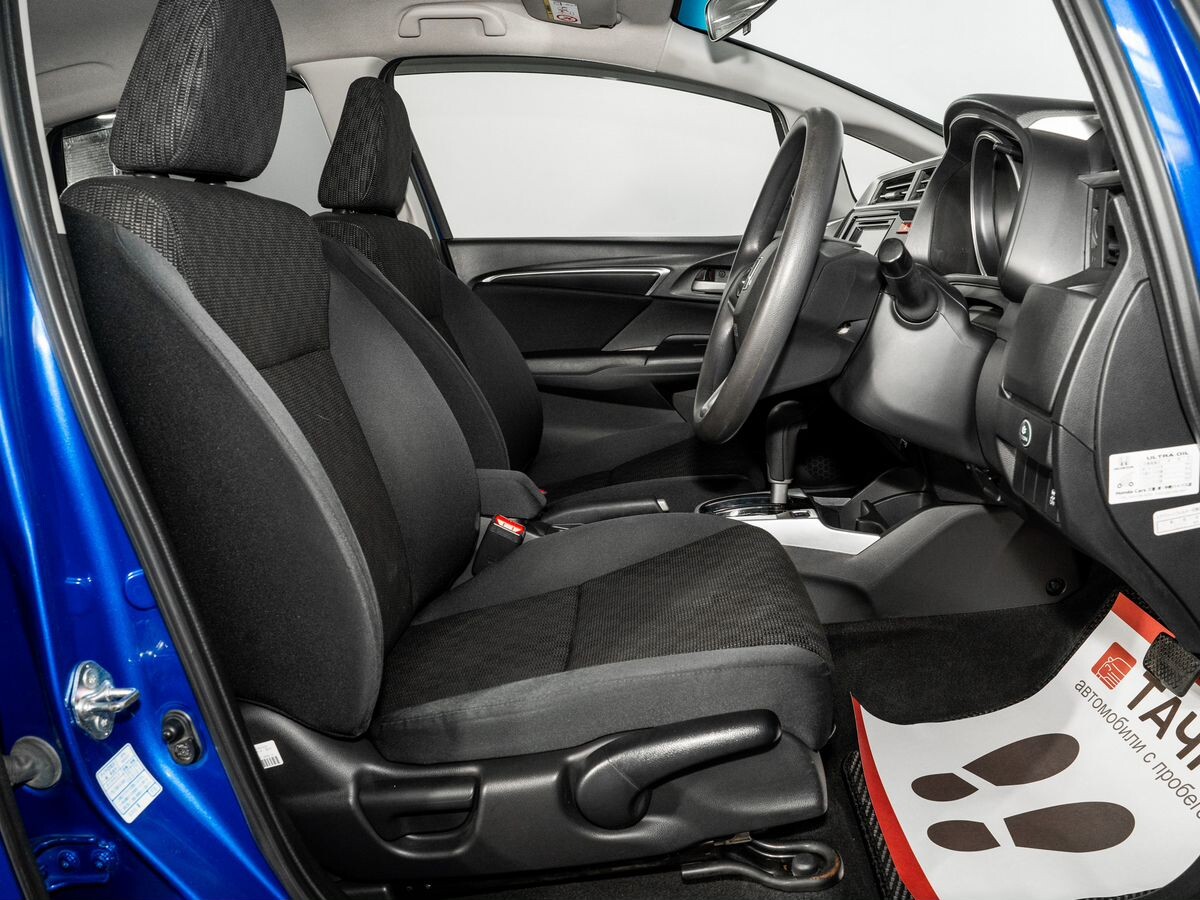 Honda Fit 2013 - фото автомобиля