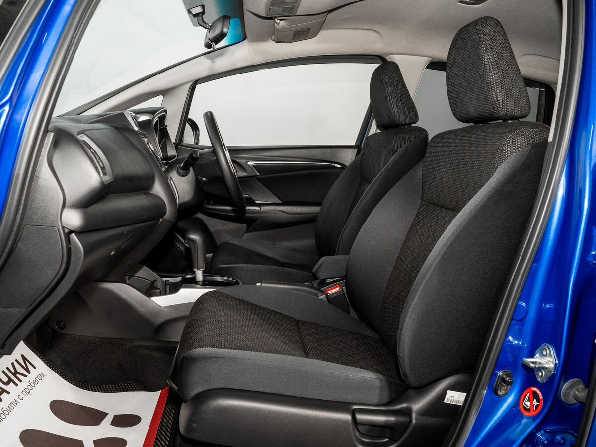 Honda Fit 2013 - фото автомобиля