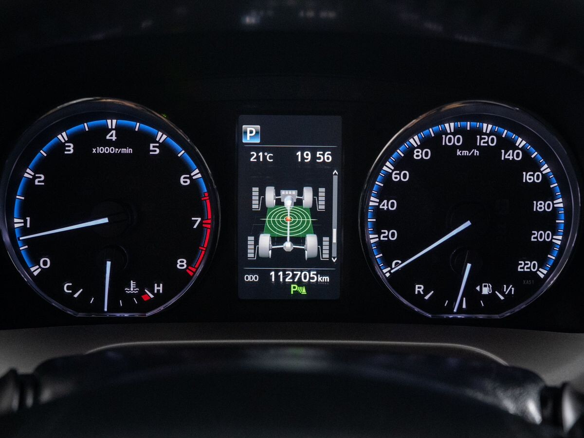 Toyota RAV4 2017 - фото автомобиля